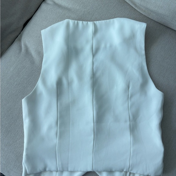 Button Up Vest - Picture 3 of 3